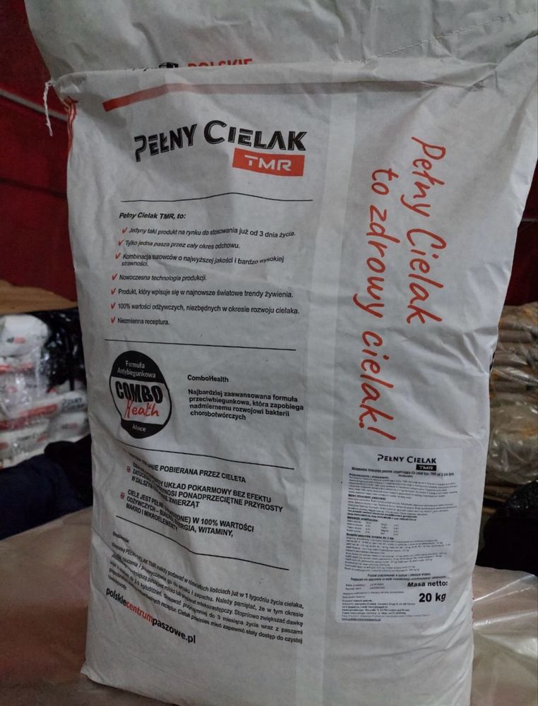 PEŁNY CIELAK TMR pasza dla cieląt