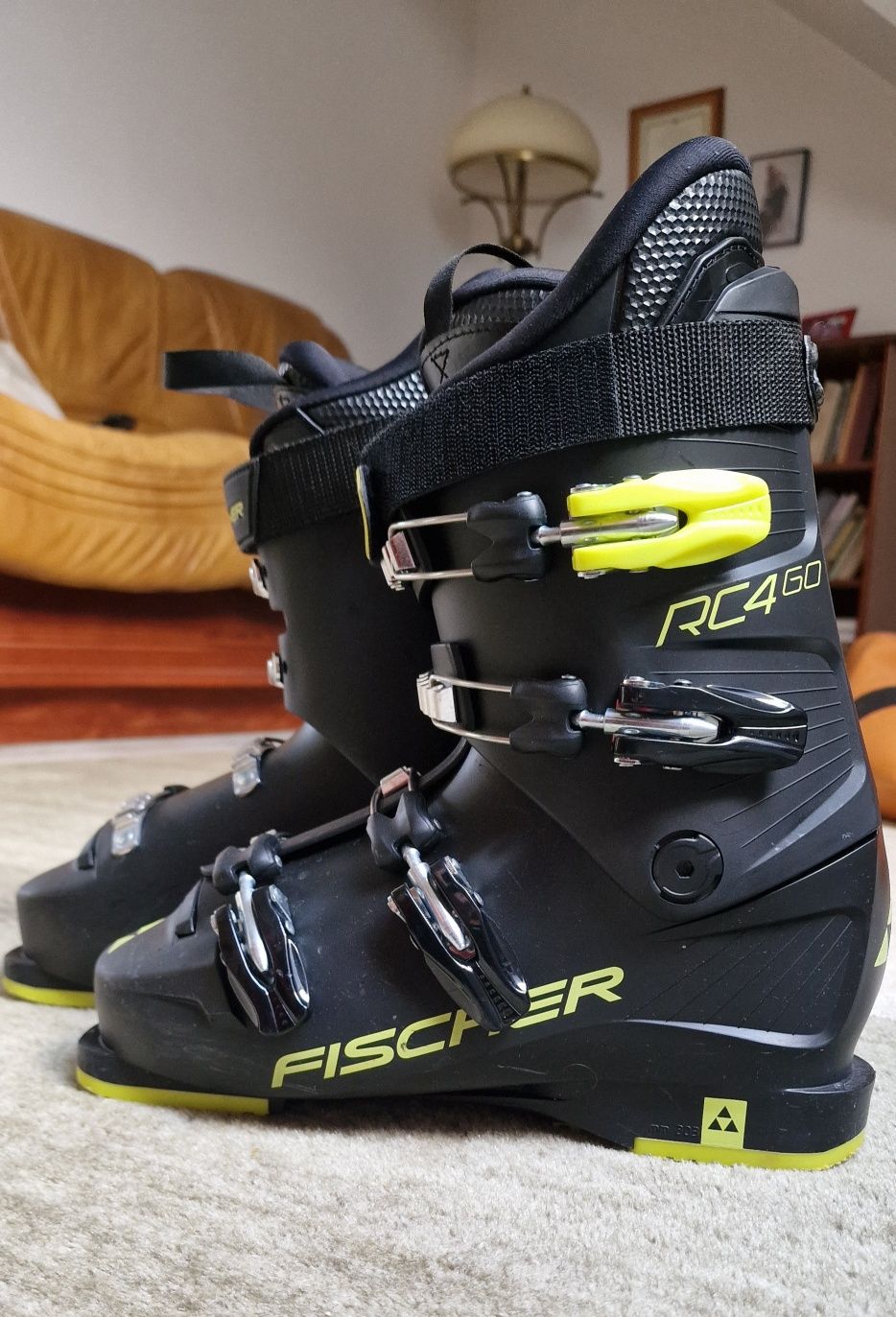 Buty narciarskie Fischer RC4 60 rozmiar 26,5