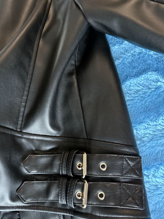 Стильна куртка з екошкіри  Zara розмір M ідеальний стан
