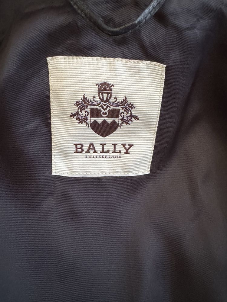 Шкіряна куртка Bally