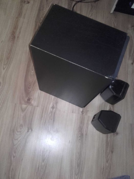HECO Libero Subwoofer + 2 satelity