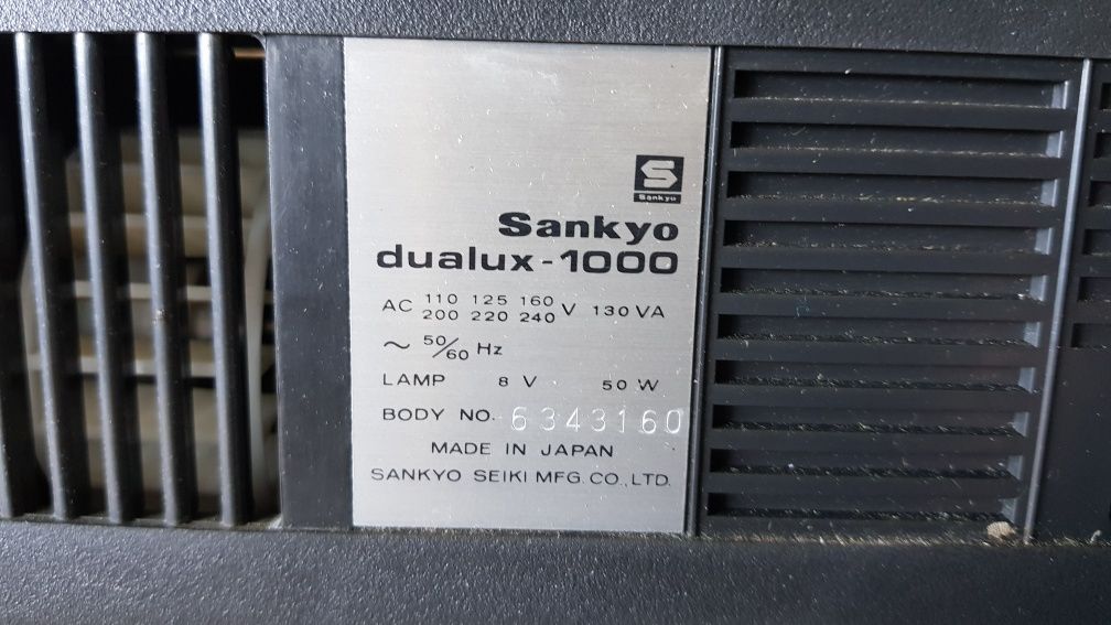 Maquina de Projectar Sankyo 1000