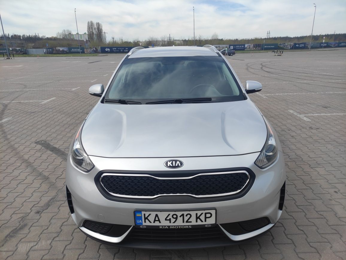 Автомобіль Kia niro 2017