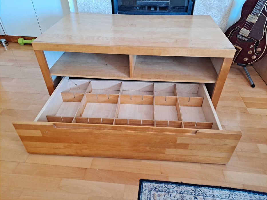 Móvel de sala para televisão ou aparelhagem