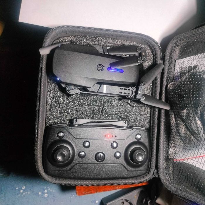 Квадрокоптер з подвійною камерою