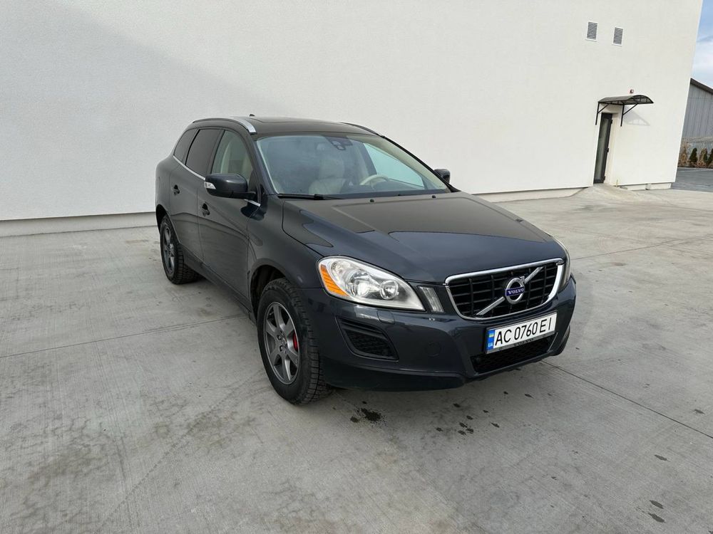 Продам Volvo xc60  2011
