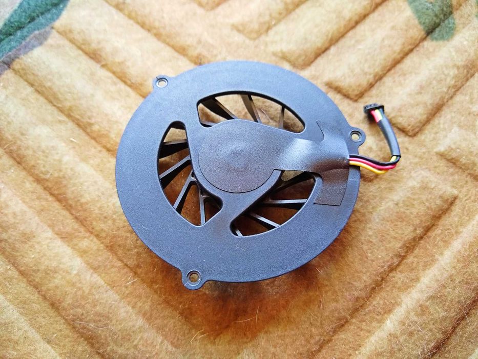 Б/у вентилятор/кулер для Packard Bell EasynoteLJ61 LJ65 LJ67 LJ71 LJ75