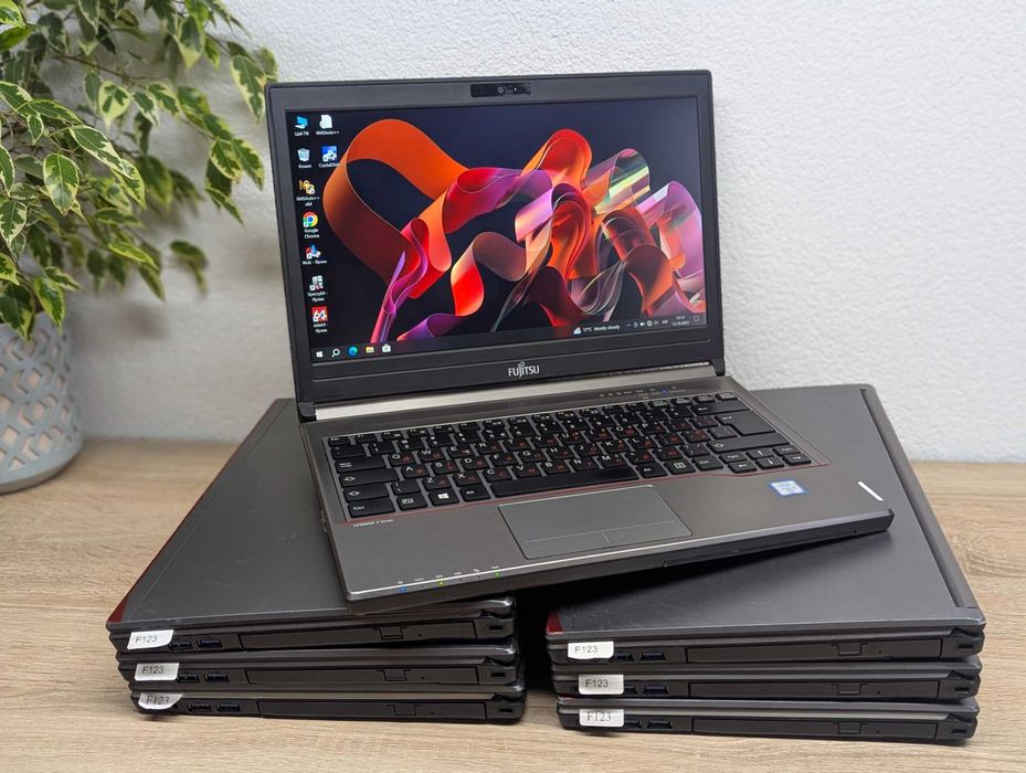 ОПТ Ноутбук Б/В Fujitsu E736;i5-6300U/8gb/256Gb (F123)
