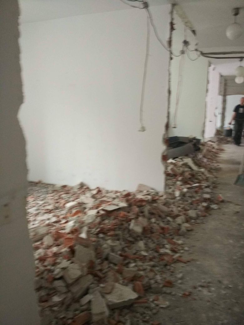 Wynoszenie gruzu w workach kontener ,big bag- małe ilości również
