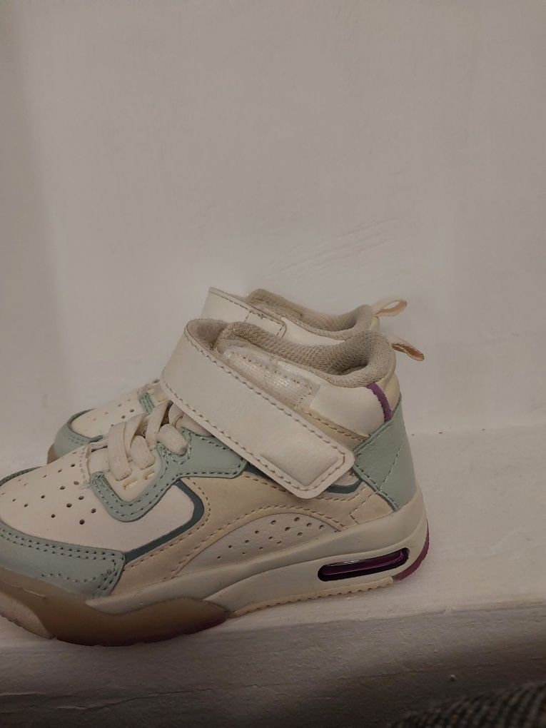Buty sportowe adidasy za kostkę Zara 23