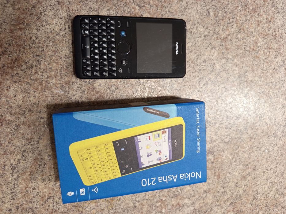 Telefon Nokia Asha 210 w pełni sprawny