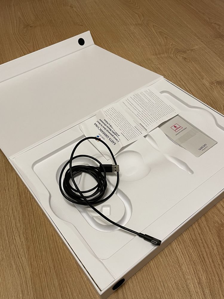 Nowy Tablet graficzny Wacom Intuos Pro M