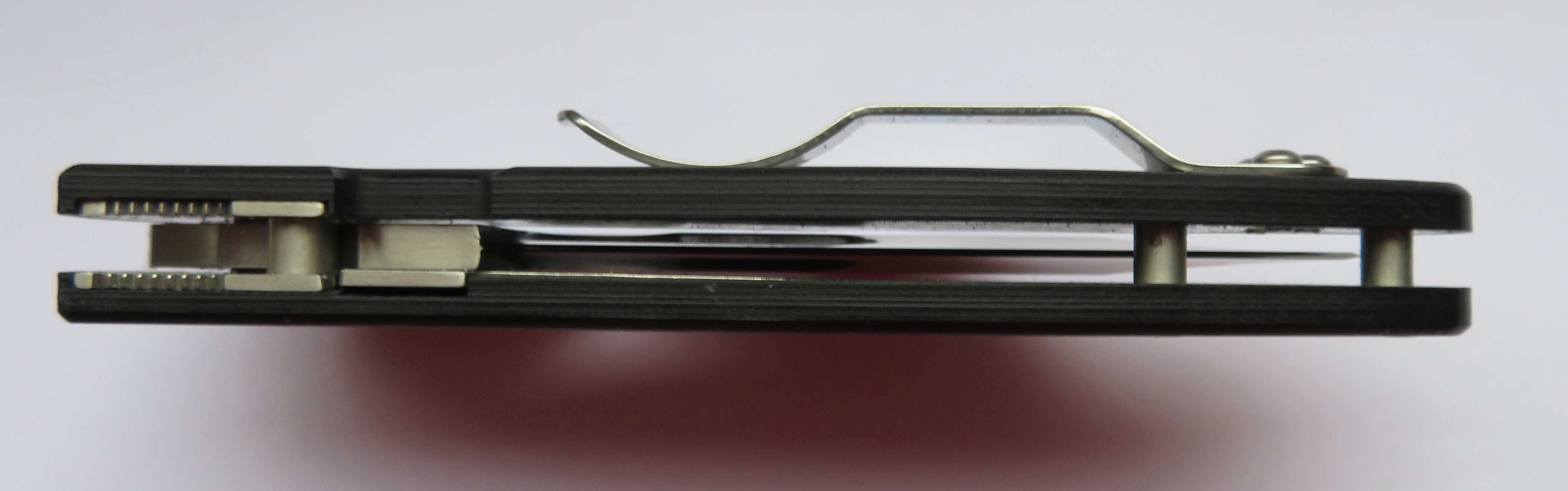 Nóż folder Spyderco Yojimbo  carbon