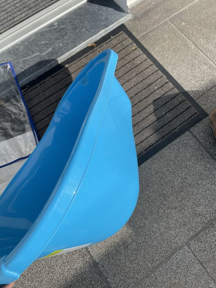 Banheira de criança bebé azul
