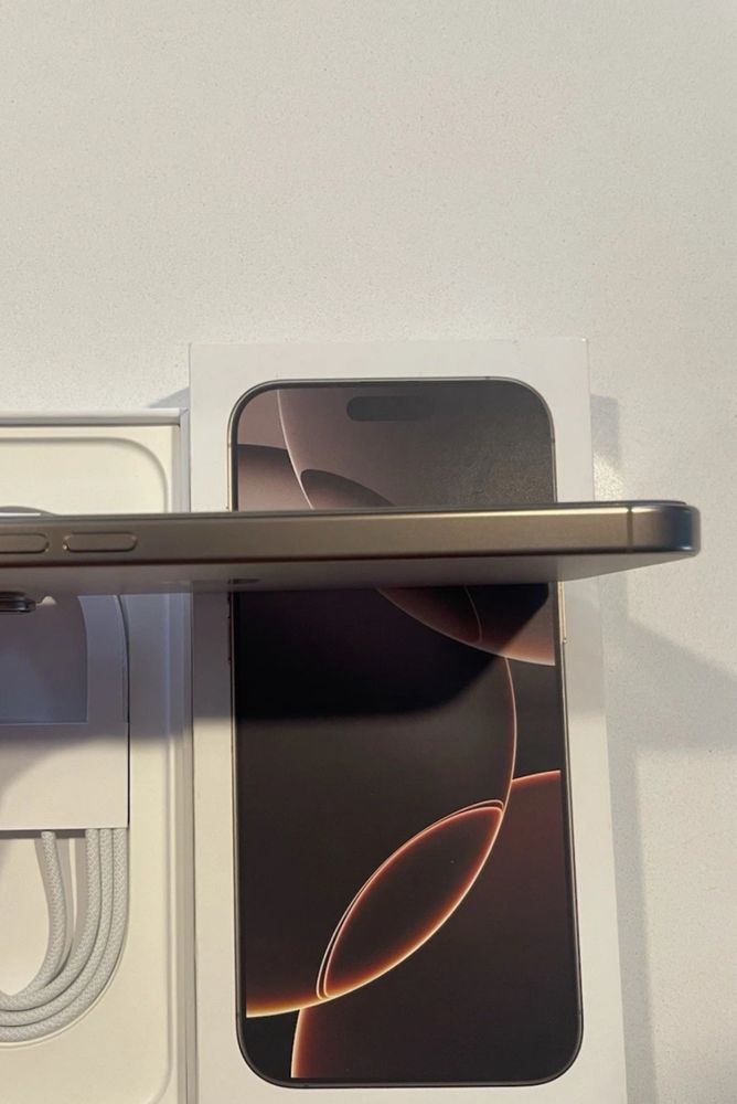iPhone 16 Pro Max 256gb Fatura FNAC - Como Novo
