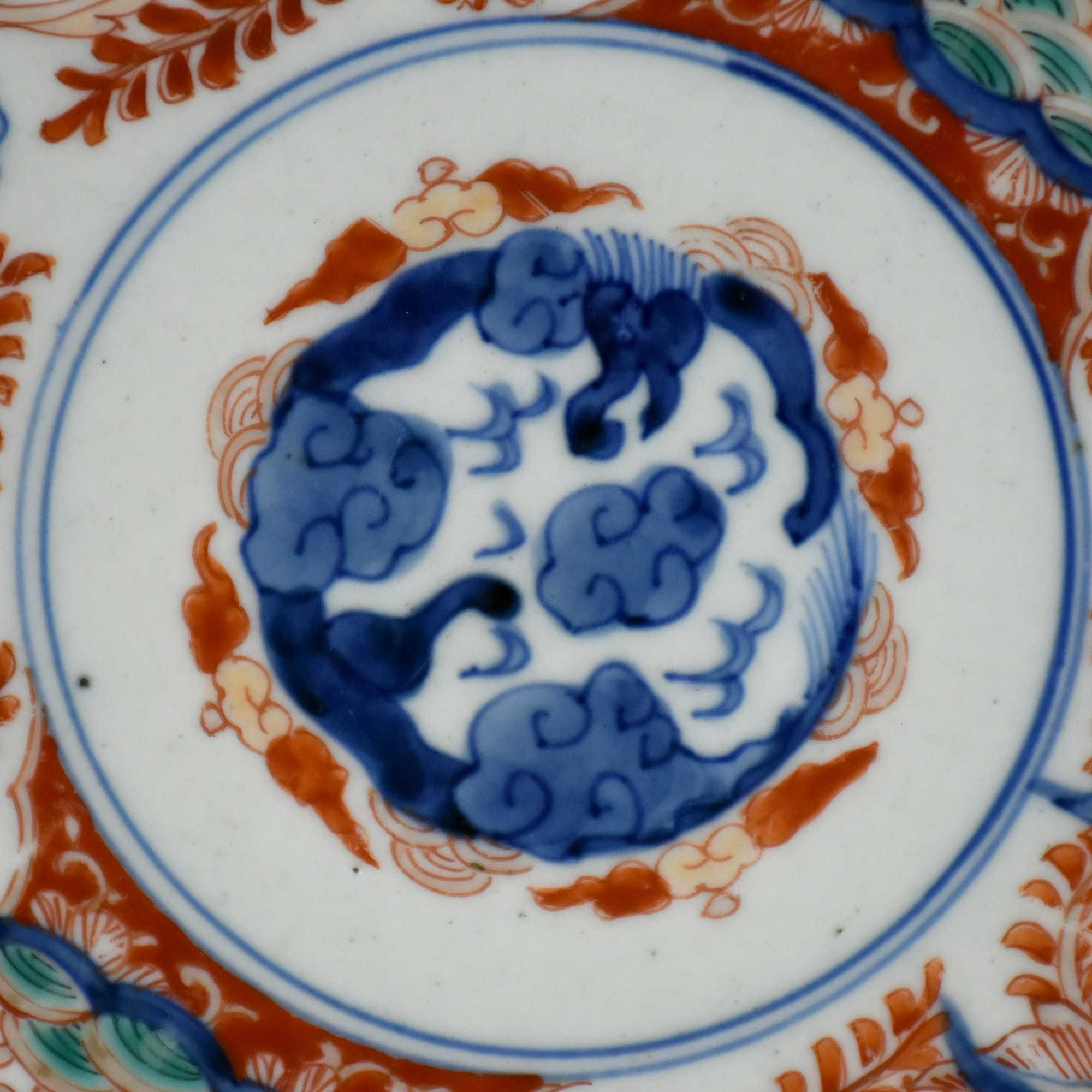 Prato de porcelana do Japão decoração Arita Imari, Período EDO nº 2