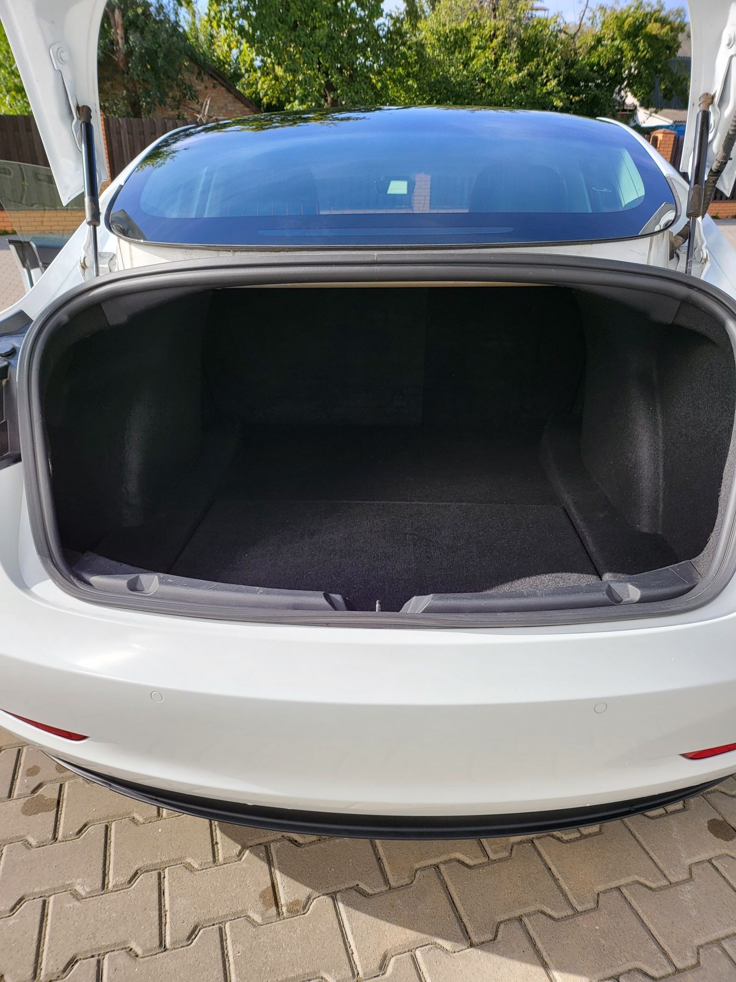 Tesla model 3 Dual Motor Long Range 2019