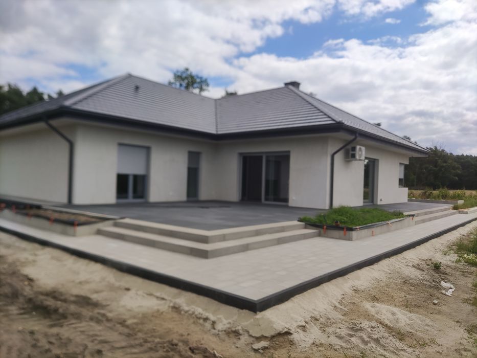Profesjonalne Układanie Kostki Brukowej – Gwarancja Jakości!