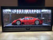 Model Mercedes CLK GTR 1/18, podswietlana gablota