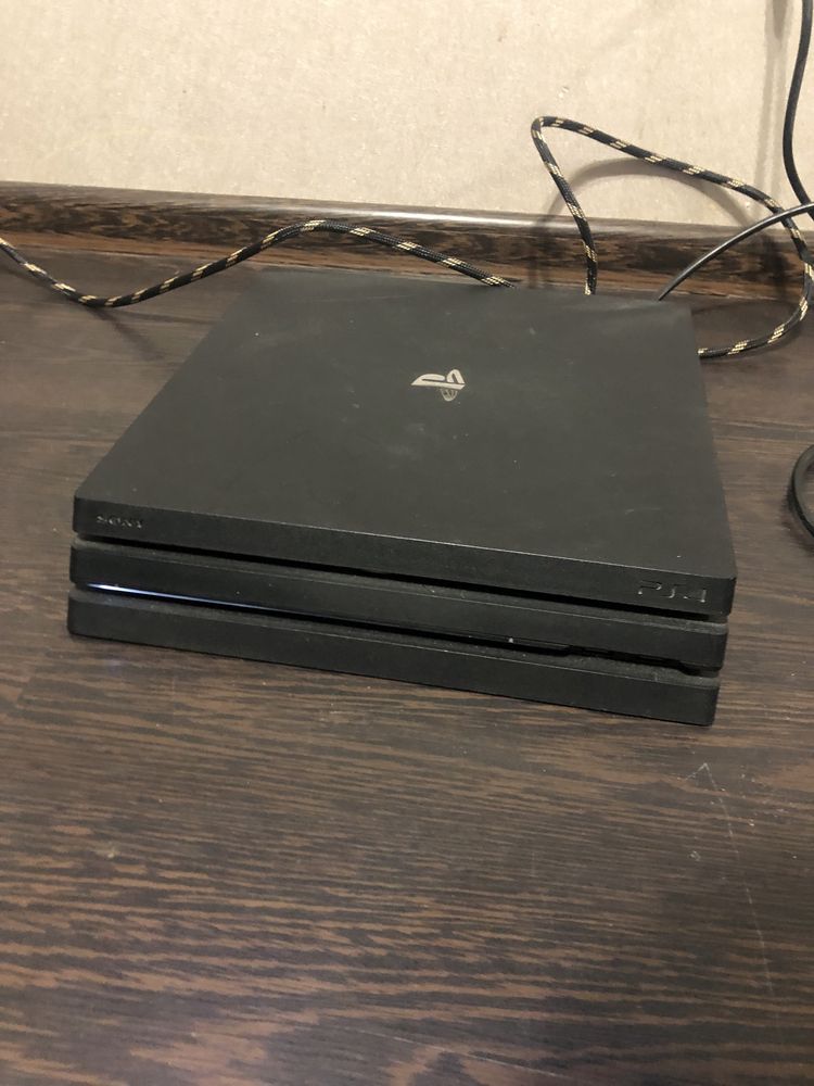 Playstation 4 pro на 1тб
