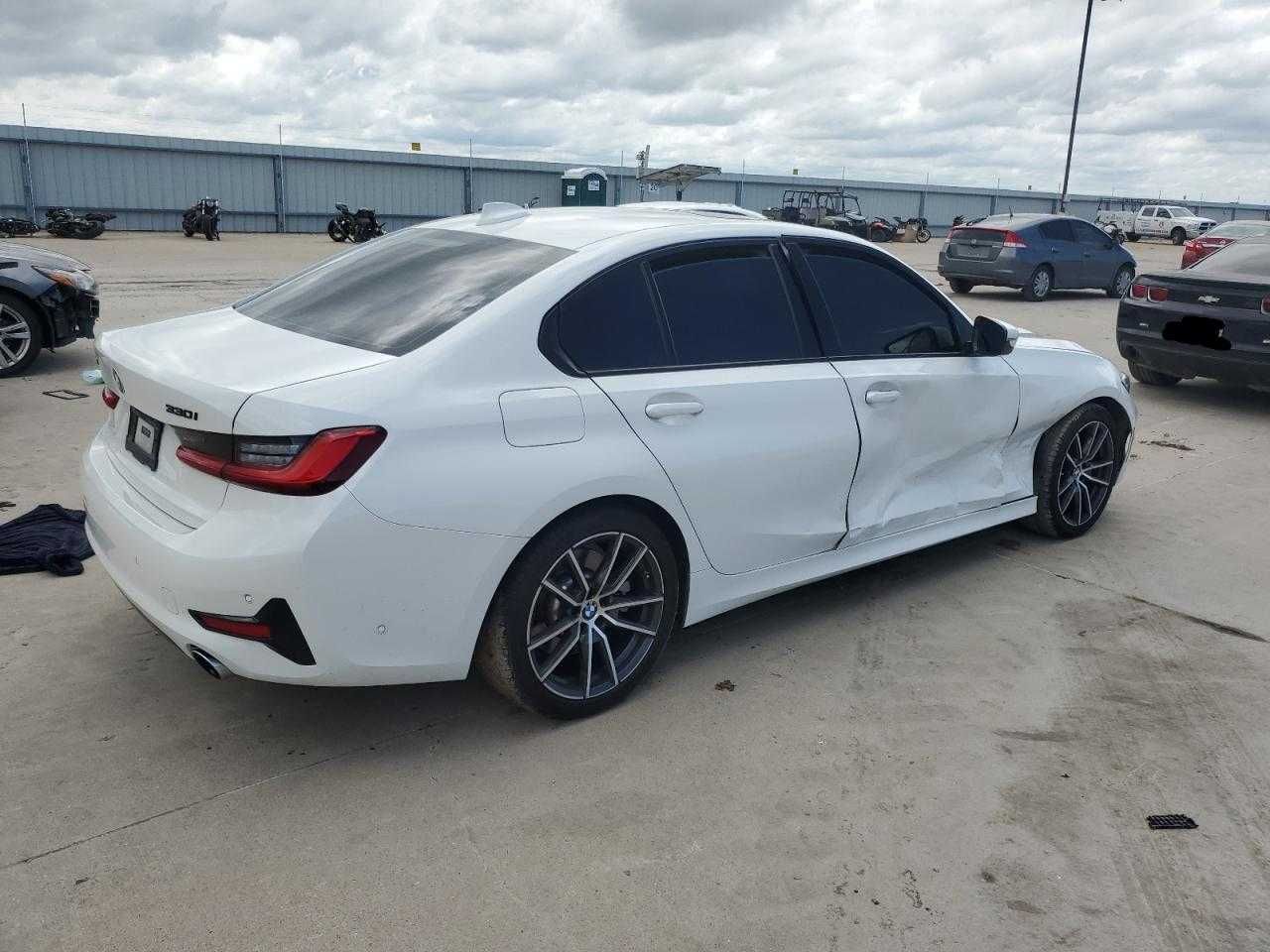 Шрот розборка бмв 3 г20 bmw 3 g20 запчастини капот крила бампер фари