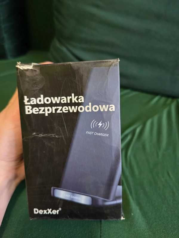 Szybka mocna ładowarka bezprzewodowa indukcyjna stand stojak QI QC 15W