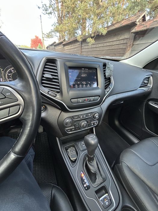 Jeep Cherokeee 2020 3.2