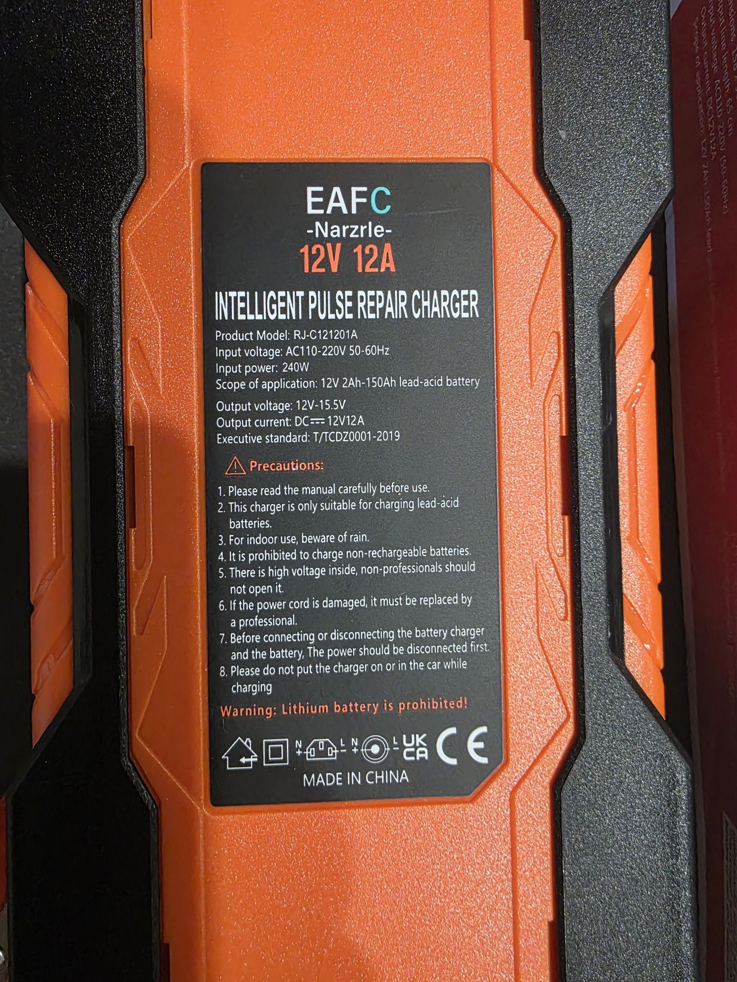 Prostownik mikroprocesorowy elektroniczny 12v 12a  z funkcją naprawy