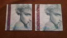 2 singles Madonna - True Blue ( Remix ) - portes incluídos