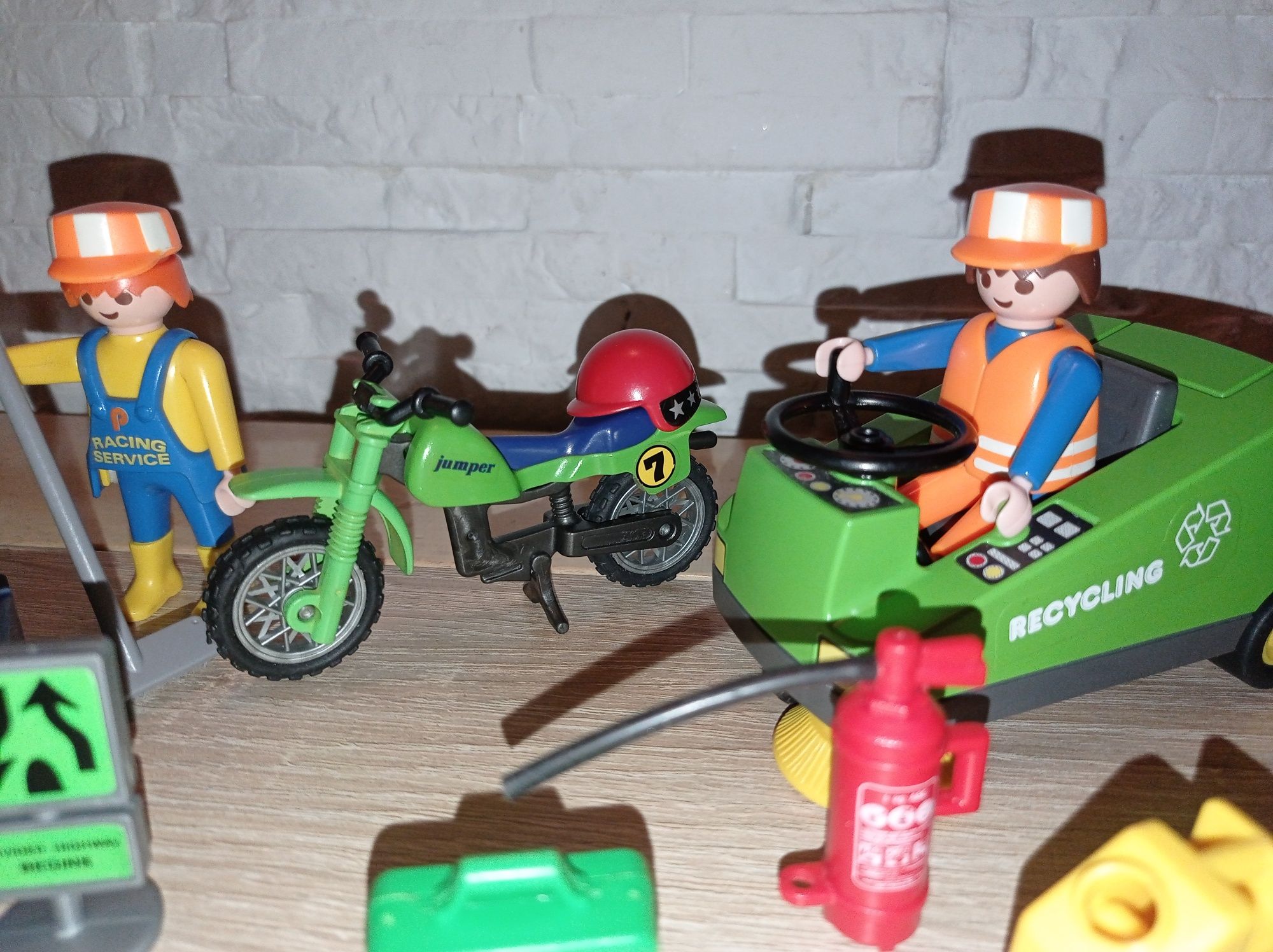 Playmobil zamiatarka uliczna+ 2 pracowników_kosze_motor