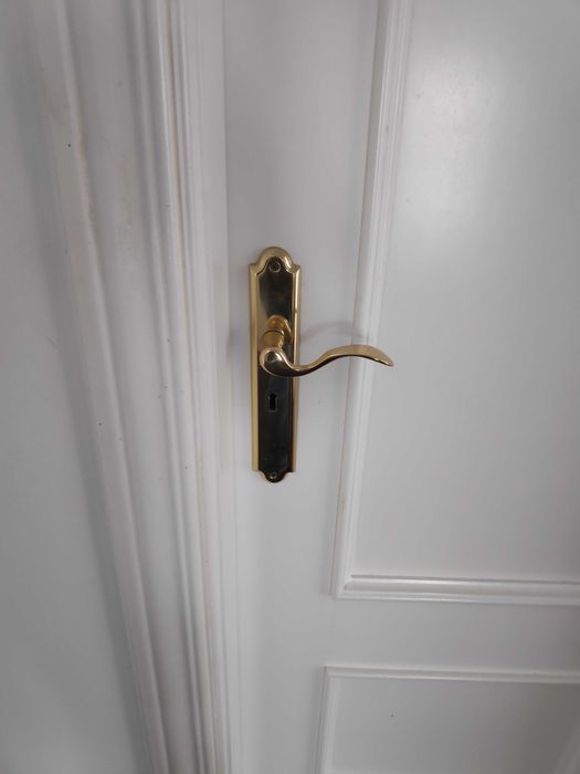 Portas madeira ( já só tenho 3 portas ) PARA DESPACHAR