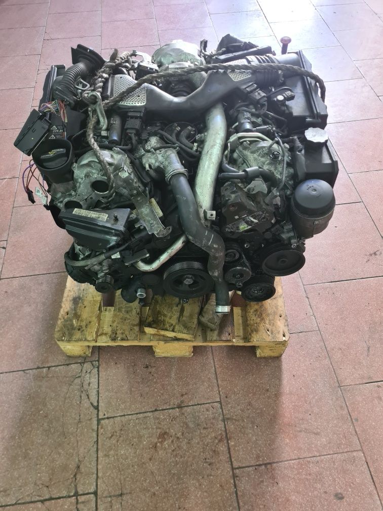 Motor mercedes 3.0 v6 diesel Referência:A642