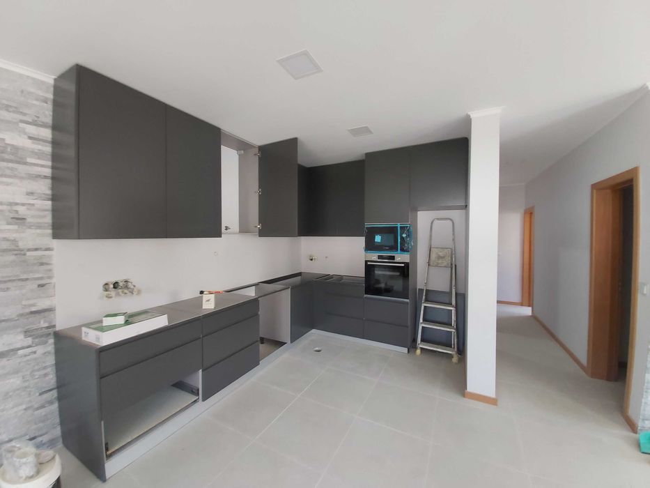 Todo tipo de trabalhos de reabilitação de habitação e construção