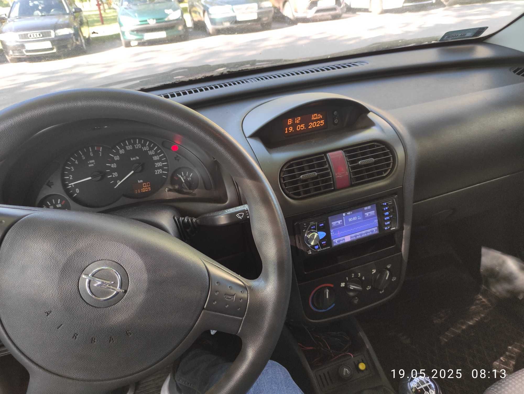 samochód Opel corsa 2002