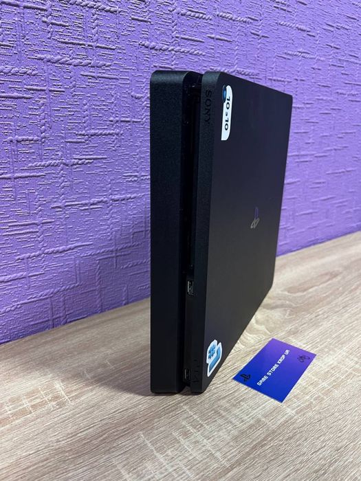 Ps 4 slim 500gb в комплекті 2гри та все неопхідне