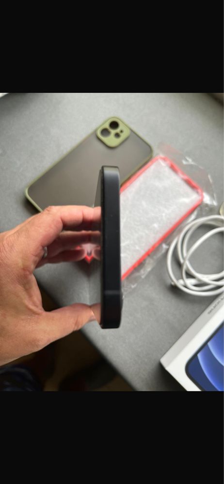 Iphone 12 semi novo