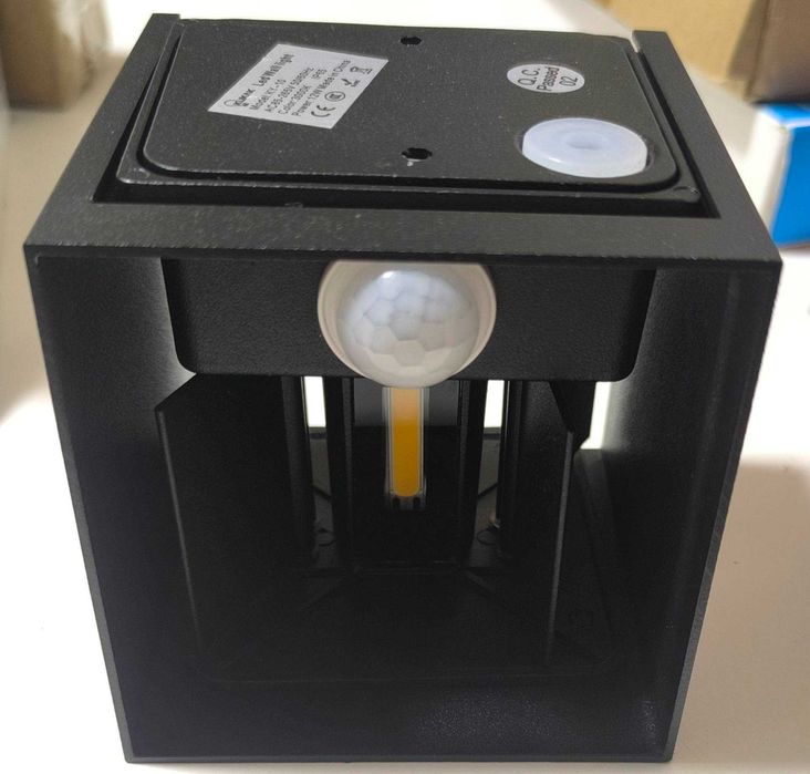 Світильник фасадний/настінний вологозахищений 12W LED 3000K