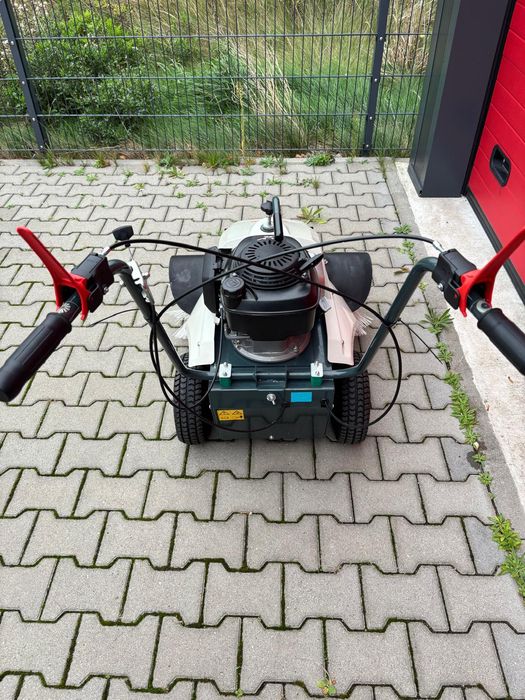Cramer KM 70 G zamiatarka spalinowa z napędem pług odśnieżarka