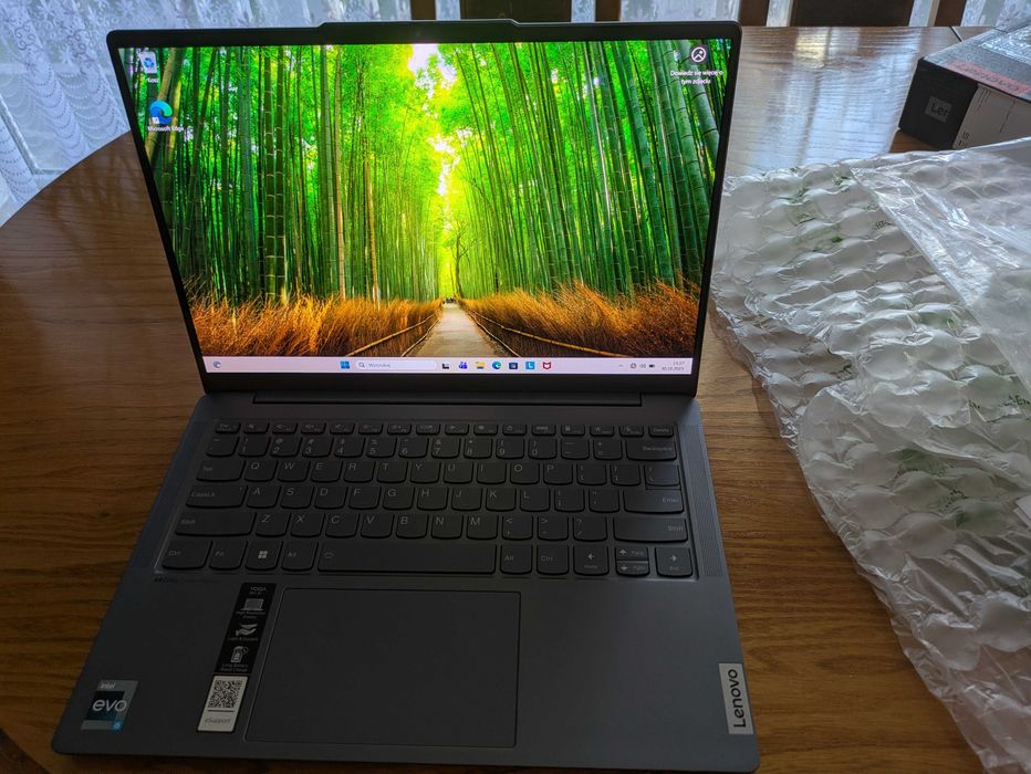 Laptop LENOVO Yoga Slim 6 na gwarancji