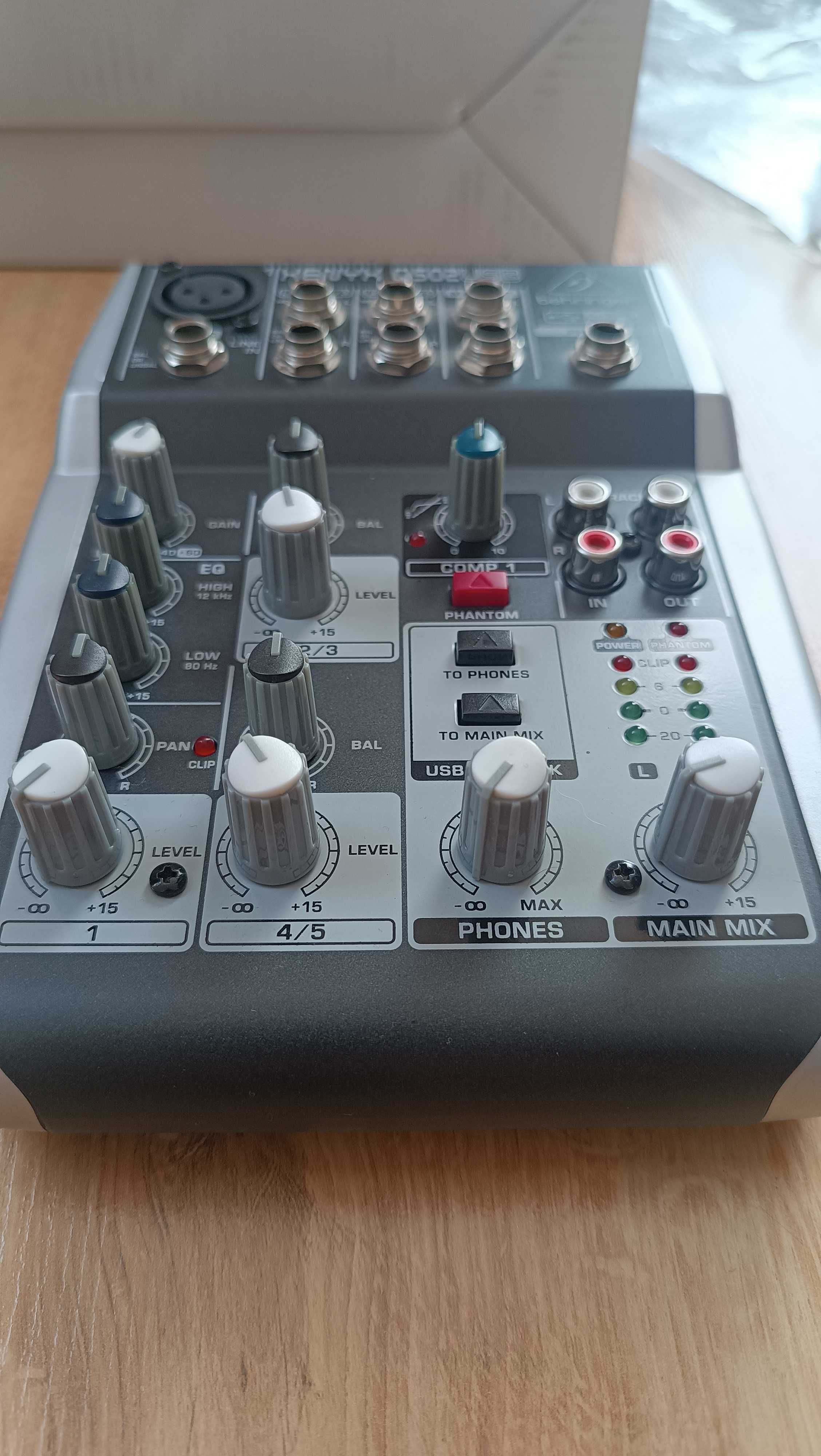 Behringer Xenyx Q502 USB mikser konsola studio karta dzwiękowa