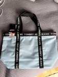 Torebka Tommy Jeans, błękitna