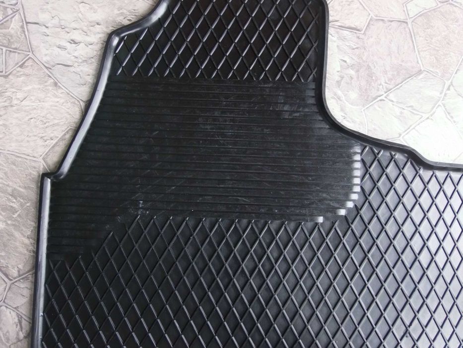 Dywaniki Gumowe Korytka Mercedes Sprinter Volkswagen Crafter VW Rok 06