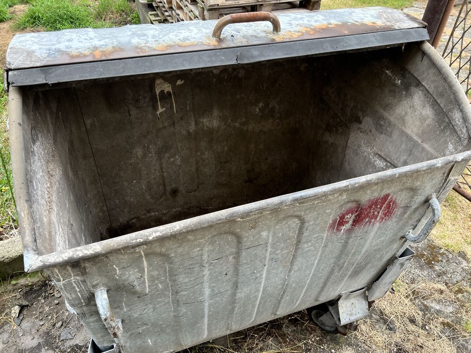 Kosz na śmieci metalowy kontener 1000l