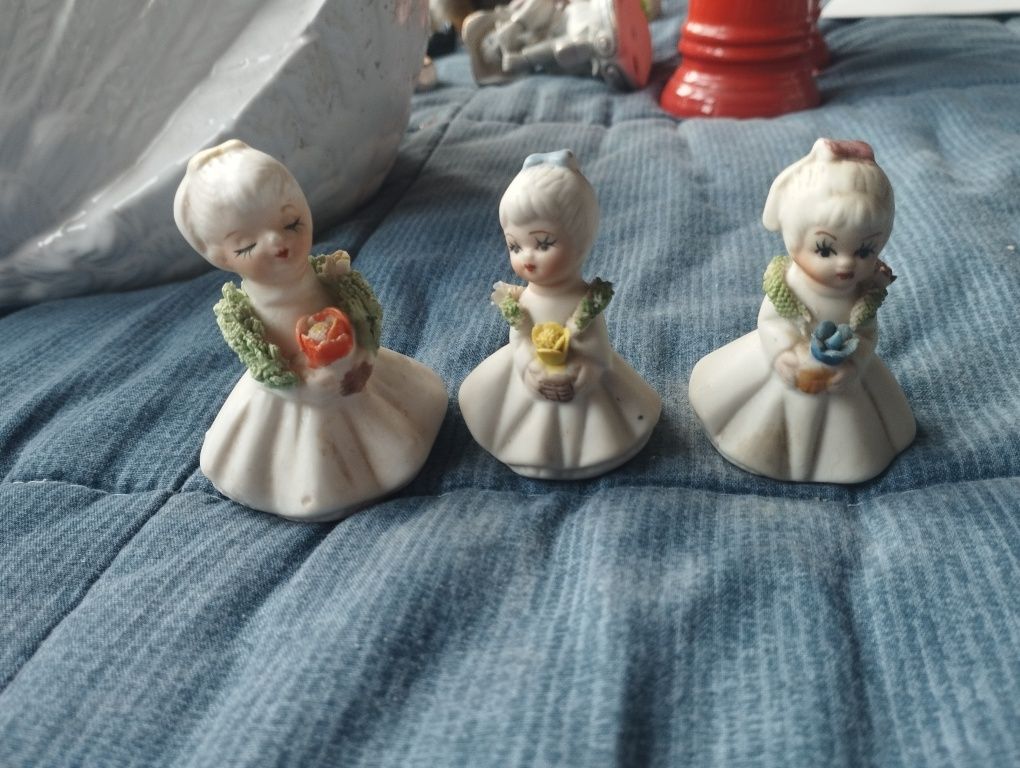 Bonecos de porcelana