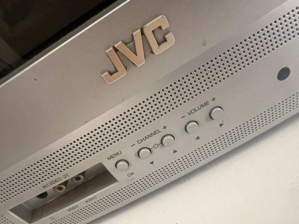 Телевизор JVC