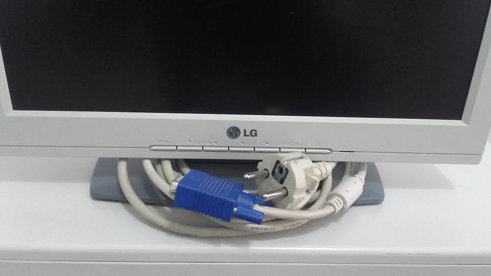 Monitores TFT Acer / LG