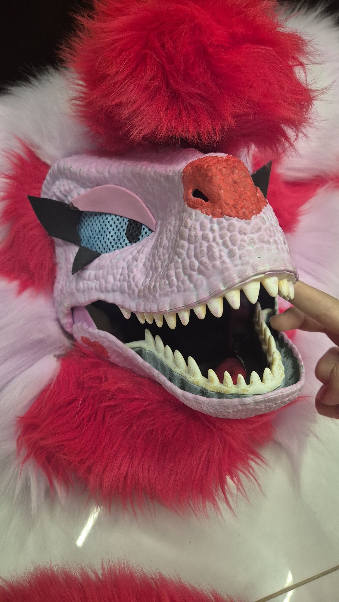 Dino maska furry
