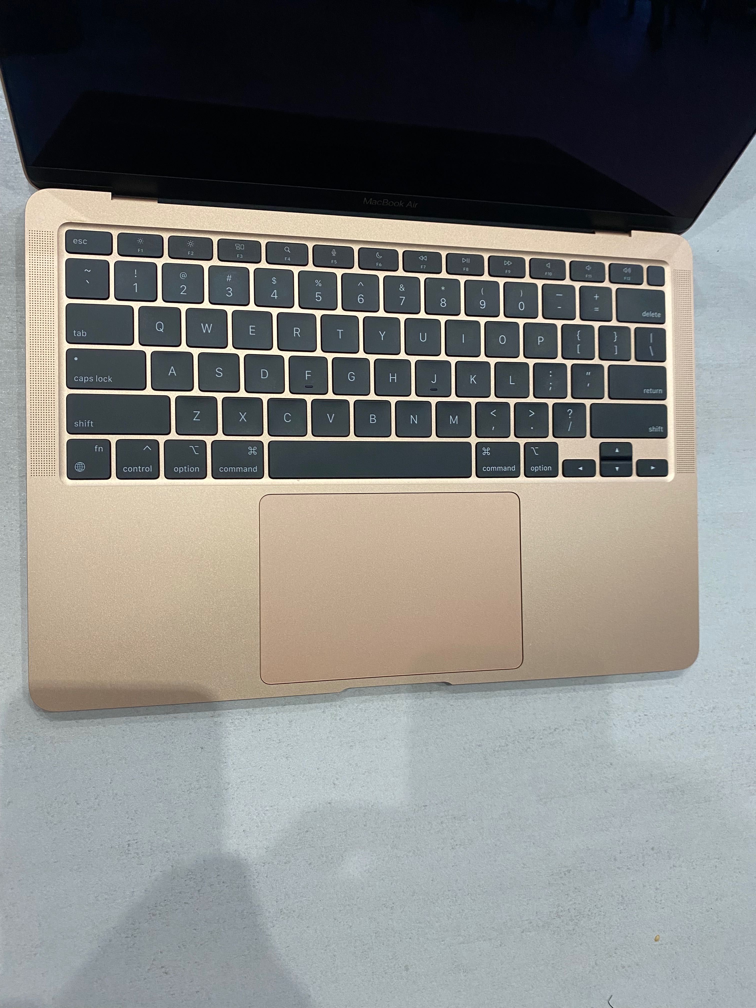 Apple MacBook Air 13 M1 stan idealny!