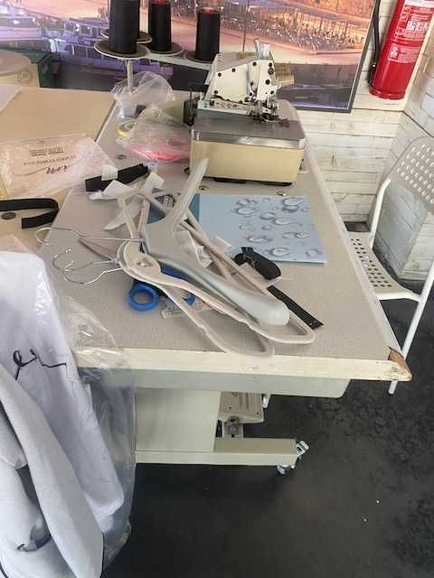 Maquina de ponto corrido industrial Singer