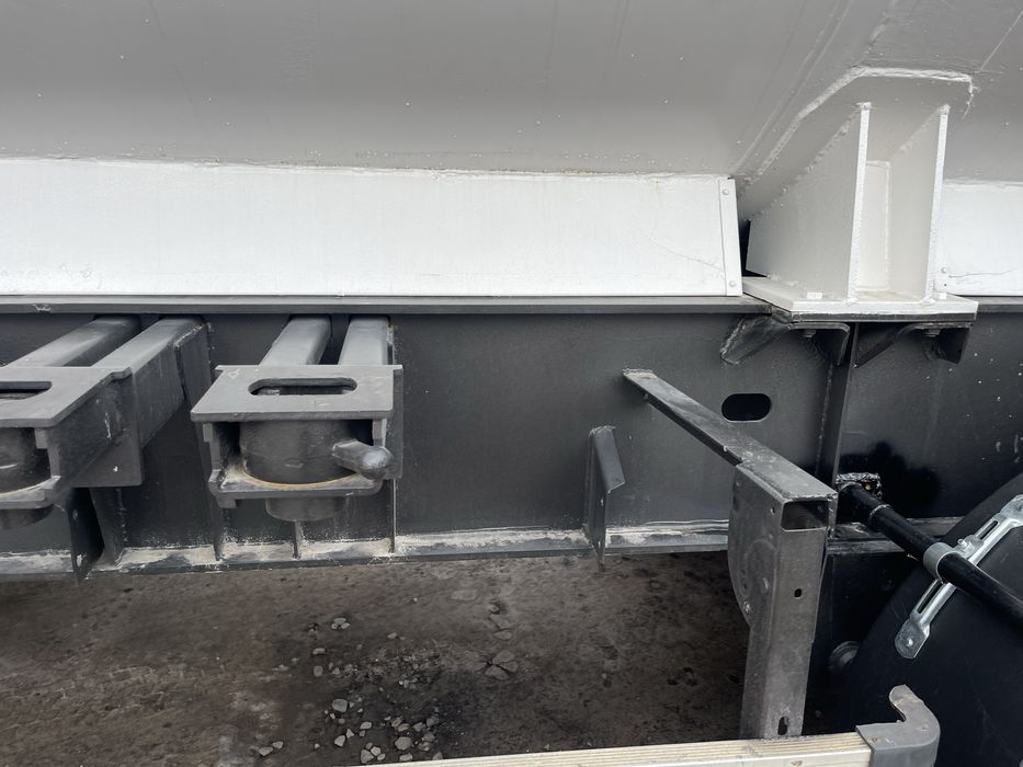 Газовоз щойно пригнаний та реставрований